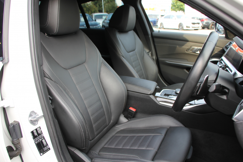 BMW 3シリーズ 320i Mｽﾎﾟｰﾂ ﾊｲﾗｲﾝ ﾌｧｽﾄﾄﾗｯｸ&ｺﾝﾌｫｰﾄP 1ｵｰﾅ ﾋｰﾀｰ黒革 ｱﾀﾞﾌﾟﾃｨﾌﾞMｻｽ Mspﾌﾞﾚｰｷ 19AW 電動ﾄﾗﾝｸ Mﾊﾟﾌｫｰﾏﾝｽｴｱﾛ REMUSﾏﾌﾗｰ Hi-fiｽﾋﾟｰｶｰ 追従ACC ｽﾃｱﾘﾝｸﾞｻﾎﾟｰﾄ ｱｯﾌﾟﾙｶｰﾌﾟﾚｲ ﾀｯﾁ画面HDDﾅﾋﾞLEDﾍｯﾄﾞﾗｲﾄ 2年保証