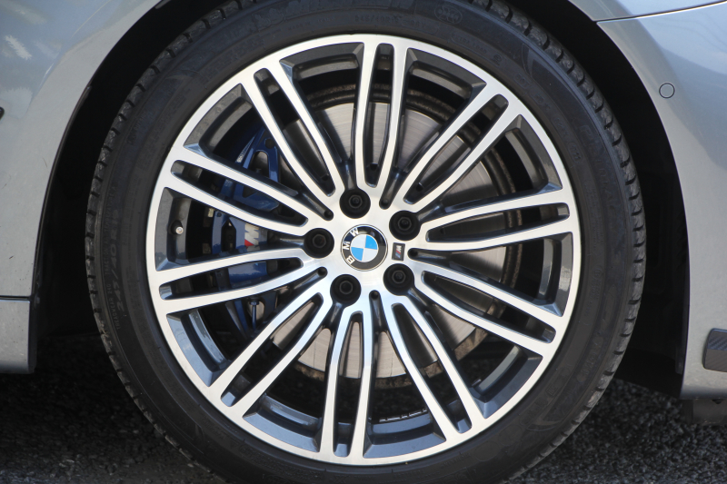 BMW 5シリーズ 530i Mｽﾎﾟｰﾂ ｺﾝﾌｫｰﾄP 高出力 252馬力 全席ﾋｰﾀｰ黒革 HUD ｿﾌﾄｸﾛｰｽﾞﾄﾞｱ ｺﾝﾌｫｰﾄｼｰﾄ&ﾍﾞﾝﾁﾚｰｼｮﾝ&ﾏｯｻｰｼﾞ追従ACC ｽﾃｱﾘﾝｸﾞｻﾎﾟｰﾄ LEDﾍｯﾄﾞﾗｲﾄ ﾀｯﾁ画面HDDﾅﾋﾞTV 360度ｶﾒﾗ Pｱｼｽﾄﾌﾟﾗｽ 電動ﾄﾗﾝｸ 2年保証