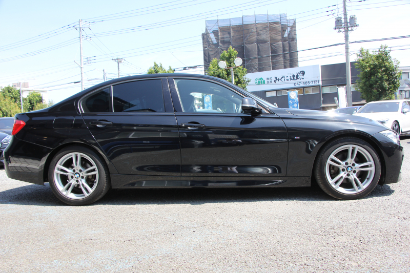 BMW 3シリーズ 320i Mｽﾎﾟｰﾂ 前期最終 追従ACC ETC2.0 衝突軽減ﾌﾞﾚｰｷ 車線逸脱警告 歩行者警告 ﾌﾙｾｸﾞTV ﾀｯﾁﾊﾟｯﾄﾞ対応HDDﾅﾋﾞ専用ｴｱﾛ 18AW ｽﾏｰﾄｷｰ Bluetooth接続 ﾊﾟﾄﾞﾙｼﾌﾄ LEDﾘﾝｸﾞｷｾﾉﾝ 2年保証