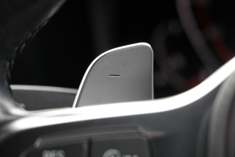 BMW 3シリーズ 320i ｼﾄﾘﾝﾌﾞﾗｯｸｴﾃﾞｨｼｮﾝ 首都圏限定88台 ﾊｲﾗｲﾝ ｵｲｽﾀｰﾚｻﾞｰ ｼｰﾄﾋｰﾀｰ ｺﾝﾌｫｰﾄP 電動ﾄﾗﾝｸ Hi-fiｽﾋﾟｰｶｰ 360度ｶﾒﾗ 19AW 追従ACC ｽﾃｱﾘﾝｸﾞｻﾎﾟｰﾄ ｱｯﾌﾟﾙｶｰﾌﾟﾚｲ ﾀｯﾁ画面HDDﾅﾋﾞLEDﾍｯﾄﾞﾗｲﾄ ｵｰﾄﾊｲﾋﾞｰﾑ 2年保証