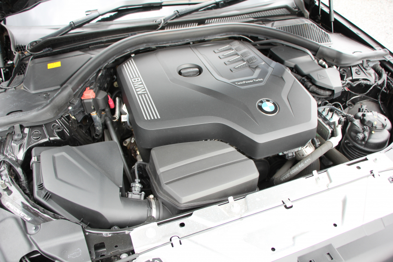 BMW 3シリーズ 320i ｼﾄﾘﾝﾌﾞﾗｯｸｴﾃﾞｨｼｮﾝ 首都圏限定88台 ﾊｲﾗｲﾝ ｵｲｽﾀｰﾚｻﾞｰ ｼｰﾄﾋｰﾀｰ ｺﾝﾌｫｰﾄP 電動ﾄﾗﾝｸ Hi-fiｽﾋﾟｰｶｰ 360度ｶﾒﾗ 19AW 追従ACC ｽﾃｱﾘﾝｸﾞｻﾎﾟｰﾄ ｱｯﾌﾟﾙｶｰﾌﾟﾚｲ ﾀｯﾁ画面HDDﾅﾋﾞLEDﾍｯﾄﾞﾗｲﾄ ｵｰﾄﾊｲﾋﾞｰﾑ 2年保証