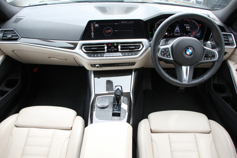 BMW 3シリーズ 320i ｼﾄﾘﾝﾌﾞﾗｯｸｴﾃﾞｨｼｮﾝ 首都圏限定88台 ﾊｲﾗｲﾝ ｵｲｽﾀｰﾚｻﾞｰ ｼｰﾄﾋｰﾀｰ ｺﾝﾌｫｰﾄP 電動ﾄﾗﾝｸ Hi-fiｽﾋﾟｰｶｰ 360度ｶﾒﾗ 19AW 追従ACC ｽﾃｱﾘﾝｸﾞｻﾎﾟｰﾄ ｱｯﾌﾟﾙｶｰﾌﾟﾚｲ ﾀｯﾁ画面HDDﾅﾋﾞLEDﾍｯﾄﾞﾗｲﾄ ｵｰﾄﾊｲﾋﾞｰﾑ 2年保証