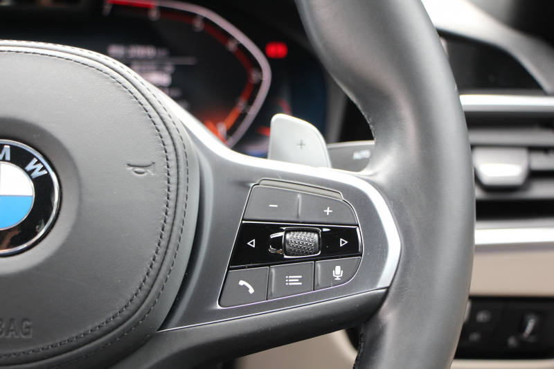 BMW 3シリーズ 320i ｼﾄﾘﾝﾌﾞﾗｯｸｴﾃﾞｨｼｮﾝ 首都圏限定88台 ﾊｲﾗｲﾝ ｵｲｽﾀｰﾚｻﾞｰ ｼｰﾄﾋｰﾀｰ ｺﾝﾌｫｰﾄP 電動ﾄﾗﾝｸ Hi-fiｽﾋﾟｰｶｰ 360度ｶﾒﾗ 19AW 追従ACC ｽﾃｱﾘﾝｸﾞｻﾎﾟｰﾄ ｱｯﾌﾟﾙｶｰﾌﾟﾚｲ ﾀｯﾁ画面HDDﾅﾋﾞLEDﾍｯﾄﾞﾗｲﾄ ｵｰﾄﾊｲﾋﾞｰﾑ 2年保証