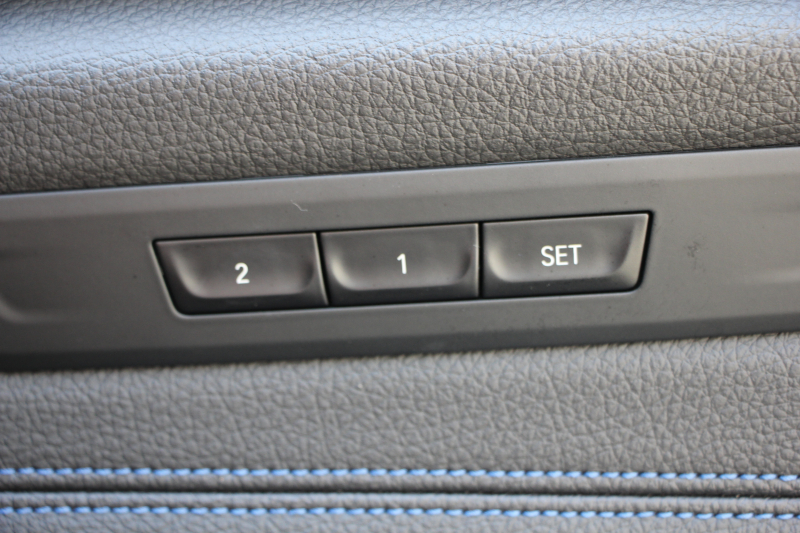 BMW 5シリーズ 523d ﾂｰﾘﾝｸﾞｴﾃﾞｨｼｮﾝﾐｯｼｮﾝｲﾝﾎﾟｯｼﾌﾞﾙ 特別仕様車 ﾊｰﾏﾝｶｰﾄﾞﾝｻﾗｳﾝﾄﾞHUD 専用ﾌﾞﾗｯｸ19AW ﾌﾞﾗｯｸｷﾄﾞﾆｰｸﾞﾘﾙ 追従ACC ｽﾃｱﾘﾝｸﾞｻﾎﾟｰﾄ 360度ｶﾒﾗ Pｱｼｽﾄ ﾀｯﾁ画面HDDﾅﾋﾞTV LEDﾍｯﾄﾞﾗｲﾄ ｵｰﾄﾊｲﾋﾞｰﾑ 2年保証