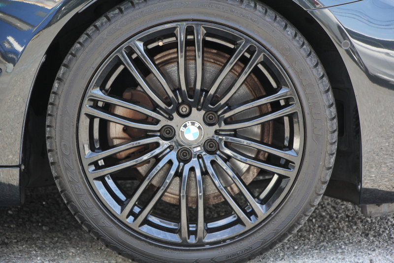 BMW 5シリーズ 523d ﾂｰﾘﾝｸﾞｴﾃﾞｨｼｮﾝﾐｯｼｮﾝｲﾝﾎﾟｯｼﾌﾞﾙ 特別仕様車 ﾊｰﾏﾝｶｰﾄﾞﾝｻﾗｳﾝﾄﾞHUD 専用ﾌﾞﾗｯｸ19AW ﾌﾞﾗｯｸｷﾄﾞﾆｰｸﾞﾘﾙ 追従ACC ｽﾃｱﾘﾝｸﾞｻﾎﾟｰﾄ 360度ｶﾒﾗ Pｱｼｽﾄ ﾀｯﾁ画面HDDﾅﾋﾞTV LEDﾍｯﾄﾞﾗｲﾄ ｵｰﾄﾊｲﾋﾞｰﾑ 2年保証