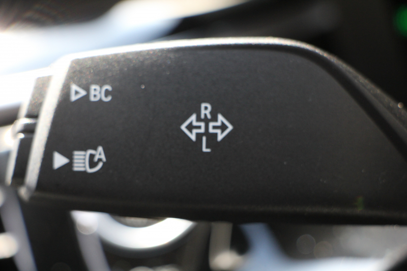 BMW 5シリーズ 523d ﾂｰﾘﾝｸﾞｴﾃﾞｨｼｮﾝﾐｯｼｮﾝｲﾝﾎﾟｯｼﾌﾞﾙ 特別仕様車 ﾊｰﾏﾝｶｰﾄﾞﾝｻﾗｳﾝﾄﾞHUD 専用ﾌﾞﾗｯｸ19AW ﾌﾞﾗｯｸｷﾄﾞﾆｰｸﾞﾘﾙ 追従ACC ｽﾃｱﾘﾝｸﾞｻﾎﾟｰﾄ 360度ｶﾒﾗ Pｱｼｽﾄ ﾀｯﾁ画面HDDﾅﾋﾞTV LEDﾍｯﾄﾞﾗｲﾄ ｵｰﾄﾊｲﾋﾞｰﾑ 2年保証