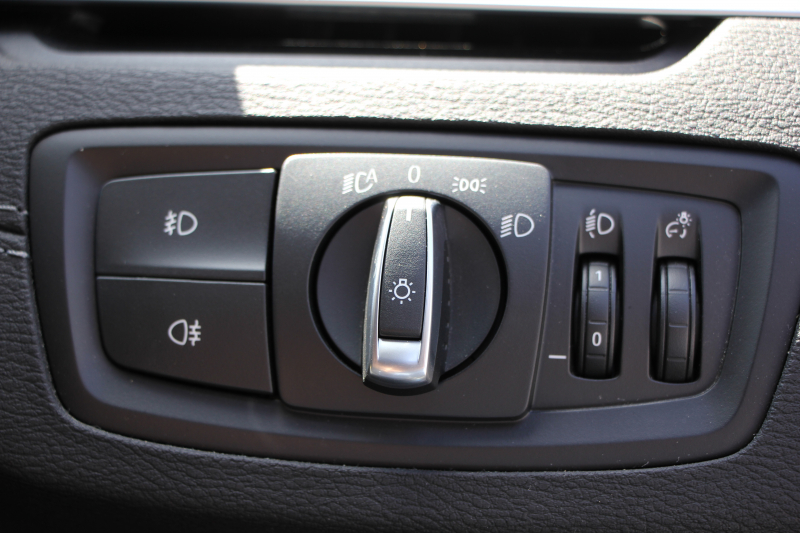 BMW X1 Xdrive18d Xﾗｲﾝ ｴﾃﾞｨｼｮﾝｼﾞｮｲﾌﾟﾗｽ 1ｵｰﾅ ﾊｲﾗｲﾝ&ｺﾝﾌｫｰﾄP 後期 ﾌｪｲｽﾘﾌﾄ後 真珠色 ﾋｰﾀｰ黒革 追従ACC LEDﾍｯﾄﾞﾗｲﾄ 電動ﾄﾗﾝｸ ﾀｯﾁ画面HDDﾅﾋﾞ衝突軽減ﾌﾞﾚｰｷ 車線逸脱警告 歩行者警告 専用18AW ｳｯﾄﾞﾊﾟﾈﾙ 2年保証