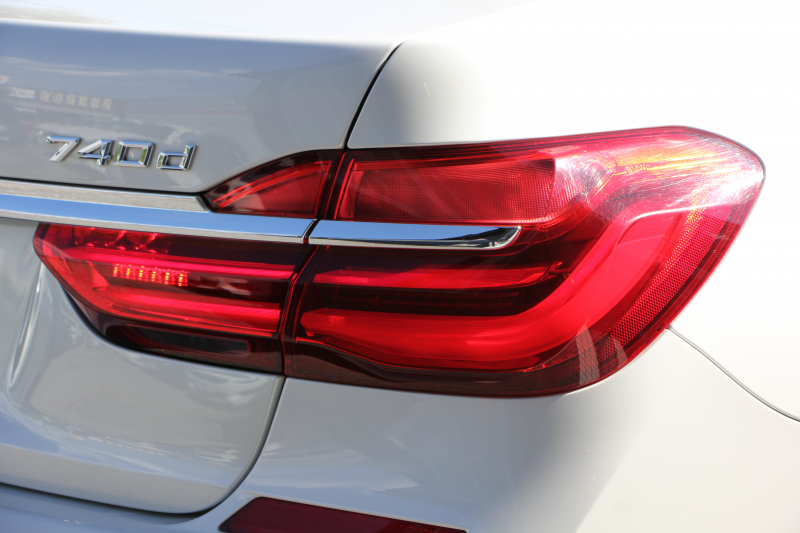 BMW 7シリーズ 740d Xdrive Mｽﾎﾟｰﾂ ﾘｱｺﾝﾌｫｰﾄP 1ｵｰﾅ ﾘｱｴﾝﾀｰﾃｲﾒﾝﾄ ﾘｱﾓﾆﾀｰ ﾀｯﾁｺﾏﾝﾄﾞﾋｰﾄｺﾝﾌｫｰﾄP ｻﾝﾙｰﾌ ﾚｰｻﾞｰﾗｲﾄ ﾃﾞｨｽﾌﾟﾚｲｷｰ ﾘﾓｰﾄﾊﾟｰｷﾝｸﾞﾏｯｻｰｼﾞ&ﾍﾞﾝﾁﾚｰｼｮﾝ ｺﾆｬｯｸﾚｻﾞｰ 360度ｶﾒﾗ 4WD 3.0Lﾃﾞｨｰｾﾞﾙﾀｰﾎﾞ2年保証