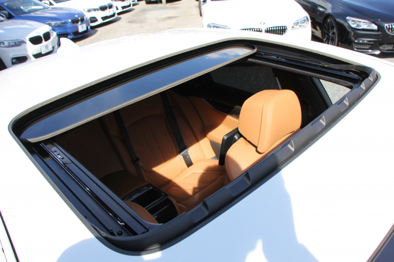 BMW 7シリーズ 740d Xdrive Mｽﾎﾟｰﾂ ﾘｱｺﾝﾌｫｰﾄP 1ｵｰﾅ ﾘｱｴﾝﾀｰﾃｲﾒﾝﾄ ﾘｱﾓﾆﾀｰ ﾀｯﾁｺﾏﾝﾄﾞﾋｰﾄｺﾝﾌｫｰﾄP ｻﾝﾙｰﾌ ﾚｰｻﾞｰﾗｲﾄ ﾃﾞｨｽﾌﾟﾚｲｷｰ ﾘﾓｰﾄﾊﾟｰｷﾝｸﾞﾏｯｻｰｼﾞ&ﾍﾞﾝﾁﾚｰｼｮﾝ ｺﾆｬｯｸﾚｻﾞｰ 360度ｶﾒﾗ 4WD 3.0Lﾃﾞｨｰｾﾞﾙﾀｰﾎﾞ2年保証