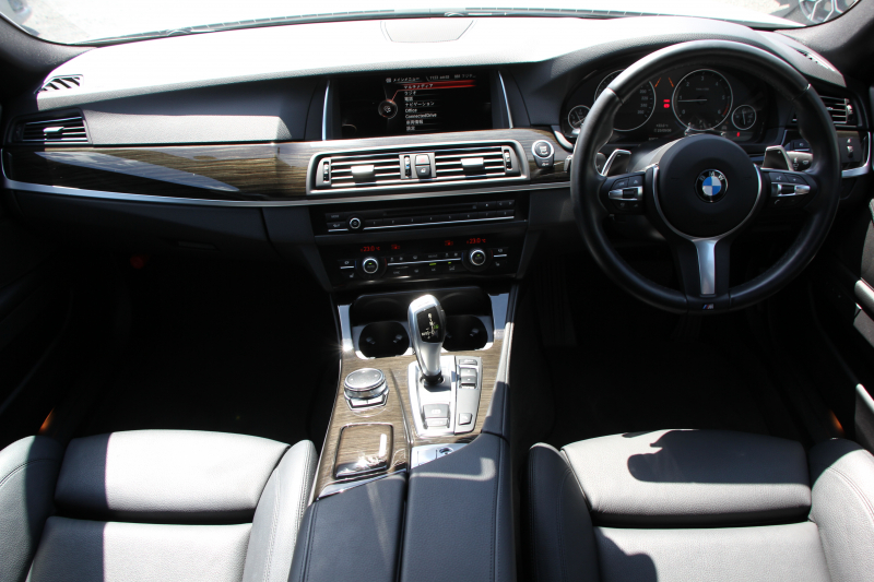 BMW 5シリーズ 523d ﾂｰﾘﾝｸﾞMｽﾎﾟｰﾂ ﾊｲﾗｲﾝ 最終ﾓﾃﾞﾙ 全席ﾋｰﾀｰ黒革 LEDﾍｯﾄﾞﾗｲﾄ 追従ACC ﾚｰﾝﾁｪﾝｼﾞ警告 衝突軽減ﾌﾞﾚｰｷ 車線逸脱警告 歩行者警告 ﾀｯﾁﾊﾟｯﾄﾞ対応HDDﾅﾋﾞﾌﾙｾｸﾞTV 電動ﾄﾗﾝｸ ｱｸﾃｨﾌﾞﾌﾟﾛﾃｸｼｮﾝ NOｽﾓｰｶｰP2年保証