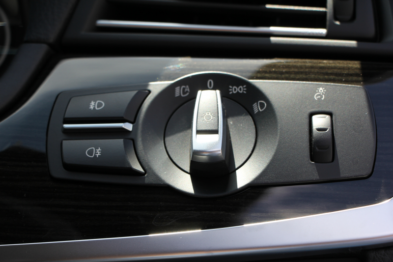 BMW 5シリーズ 523d ﾂｰﾘﾝｸﾞMｽﾎﾟｰﾂ ﾊｲﾗｲﾝ 最終ﾓﾃﾞﾙ 全席ﾋｰﾀｰ黒革 LEDﾍｯﾄﾞﾗｲﾄ 追従ACC ﾚｰﾝﾁｪﾝｼﾞ警告 衝突軽減ﾌﾞﾚｰｷ 車線逸脱警告 歩行者警告 ﾀｯﾁﾊﾟｯﾄﾞ対応HDDﾅﾋﾞﾌﾙｾｸﾞTV 電動ﾄﾗﾝｸ ｱｸﾃｨﾌﾞﾌﾟﾛﾃｸｼｮﾝ NOｽﾓｰｶｰP2年保証