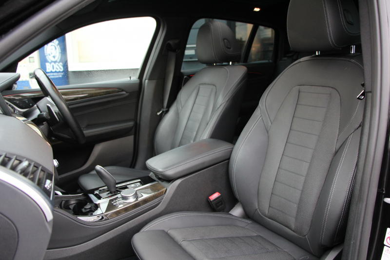 BMW X4 Xdrive30i Mｽﾎﾟｰﾂ ｾﾚｸﾄP ﾊﾟﾉﾗﾏｻﾝﾙｰﾌ 全席ﾋｰﾀｰ黒革 ｱｸﾃｨﾌﾞﾍﾞﾝﾁﾚｰｼｮﾝ ﾊｰﾏﾝｶｰﾄﾞﾝ ｼﾞｪｽﾁｬｰC 液晶ﾒｰﾀｰ 追従ACC ｽﾃｱﾘﾝｸﾞｻﾎﾟｰﾄ HUD ｵﾌﾟｼｮﾝ20AW ﾀｯﾁ画面HDDﾅﾋﾞ360度ｶﾒﾗ LEDﾍｯﾄﾞﾗｲﾄ ｵｰﾄﾊｲﾋﾞｰﾑ 電動ﾄﾗﾝｸ 2年保証