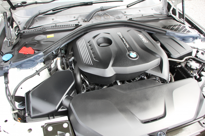 BMW 3シリーズ 320i ﾂｰﾘﾝｸﾞMｽﾎﾟｰﾂ 最終ﾓﾃﾞﾙ 新ｴﾝｼﾞﾝ ｼｰﾄﾋｰﾀｰ LEDﾍｯﾄﾞﾗｲﾄ&ﾃｰﾙ NEWﾙｰﾑﾐﾗｰ 追従ACC ﾚｰﾝﾁｪﾝｼﾞ警告 ﾀｯﾁﾊﾟﾈﾙ対応HDDﾅﾋﾞ Bｶﾒﾗ Bluetooth接続 ﾊﾟﾄﾞﾙｼﾌﾄ 電動ﾄﾗﾝｸ 衝突軽減ﾌﾞﾚｰｷ 車線逸脱警告 歩行者警告 2年保証