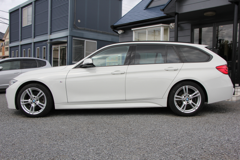 BMW 3シリーズ 320i ﾂｰﾘﾝｸﾞMｽﾎﾟｰﾂ 最終ﾓﾃﾞﾙ 新ｴﾝｼﾞﾝ ｼｰﾄﾋｰﾀｰ LEDﾍｯﾄﾞﾗｲﾄ&ﾃｰﾙ NEWﾙｰﾑﾐﾗｰ 追従ACC ﾚｰﾝﾁｪﾝｼﾞ警告 ﾀｯﾁﾊﾟﾈﾙ対応HDDﾅﾋﾞ Bｶﾒﾗ Bluetooth接続 ﾊﾟﾄﾞﾙｼﾌﾄ 電動ﾄﾗﾝｸ 衝突軽減ﾌﾞﾚｰｷ 車線逸脱警告 歩行者警告 2年保証