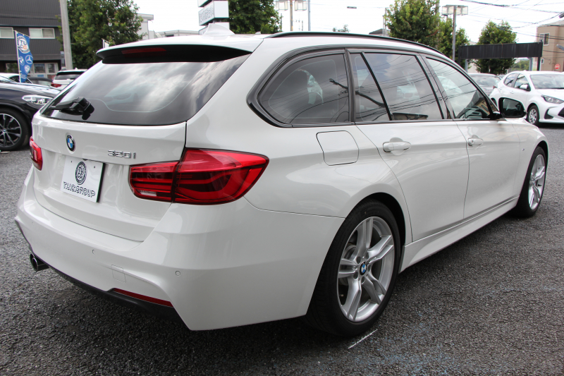 BMW 3シリーズ 320i ﾂｰﾘﾝｸﾞMｽﾎﾟｰﾂ 最終ﾓﾃﾞﾙ 新ｴﾝｼﾞﾝ ｼｰﾄﾋｰﾀｰ LEDﾍｯﾄﾞﾗｲﾄ&ﾃｰﾙ NEWﾙｰﾑﾐﾗｰ 追従ACC ﾚｰﾝﾁｪﾝｼﾞ警告 ﾀｯﾁﾊﾟﾈﾙ対応HDDﾅﾋﾞ Bｶﾒﾗ Bluetooth接続 ﾊﾟﾄﾞﾙｼﾌﾄ 電動ﾄﾗﾝｸ 衝突軽減ﾌﾞﾚｰｷ 車線逸脱警告 歩行者警告 2年保証