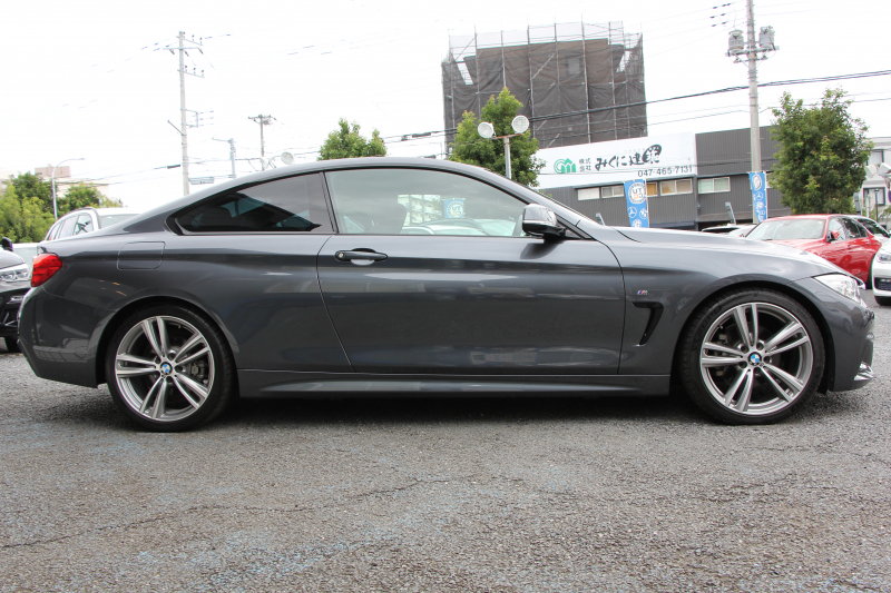 BMW 4シリーズ 428i ｸｰﾍﾟMｽﾎﾟｰﾂ 高出力 245馬力 ﾋｰﾀｰ黒革 LEDﾍｯﾄﾞﾗｲﾄ 追従ACC HUD ｵﾌﾟｼｮﾝ19AW 左右出しﾏﾌﾗｰ 衝突軽減ﾌﾞﾚｰｷ 車線逸脱警告 歩行者警告 ﾀｯﾁﾊﾟｯﾄﾞ対応HDDﾅﾋﾞｽﾏｰﾄｷｰ Bluetooth接続 2年保証