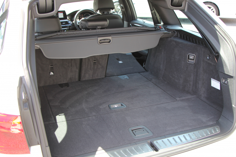 BMW 5シリーズ 540i Xdrive ﾂｰﾘﾝｸﾞMｽﾎﾟｰﾂ ﾃﾞﾋﾞｭｰP 直6ﾀｰﾎﾞ340馬力 4WD 全席ﾋｰﾀｰ黒革 HUD ｿﾌﾄｸﾛｰｽﾞﾄﾞｱ ｼﾞｪｽﾁｬｰC 追従ACC ｽﾃｱﾘﾝｸﾞｻﾎﾟｰﾄ 液晶ﾒｰﾀｰ 専用ｱﾀﾞﾌﾟﾃｨﾌﾞｻｽ LEDﾍｯﾄﾞﾗｲﾄ ｵｰﾄﾊｲﾋﾞｰﾑ 電動ﾄﾗﾝｸ 360度ｶﾒﾗ ﾀｯﾁ画面HDDﾅﾋﾞ2年保証