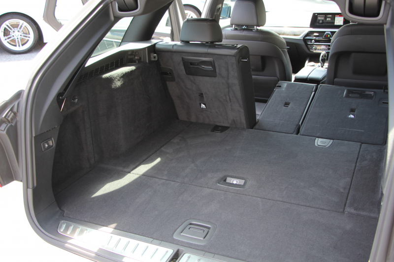 BMW 5シリーズ 540i Xdrive ﾂｰﾘﾝｸﾞMｽﾎﾟｰﾂ ﾃﾞﾋﾞｭｰP 直6ﾀｰﾎﾞ340馬力 4WD 全席ﾋｰﾀｰ黒革 HUD ｿﾌﾄｸﾛｰｽﾞﾄﾞｱ ｼﾞｪｽﾁｬｰC 追従ACC ｽﾃｱﾘﾝｸﾞｻﾎﾟｰﾄ 液晶ﾒｰﾀｰ 専用ｱﾀﾞﾌﾟﾃｨﾌﾞｻｽ LEDﾍｯﾄﾞﾗｲﾄ ｵｰﾄﾊｲﾋﾞｰﾑ 電動ﾄﾗﾝｸ 360度ｶﾒﾗ ﾀｯﾁ画面HDDﾅﾋﾞ2年保証