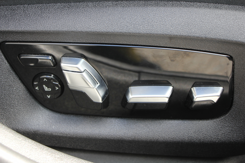 BMW 5シリーズ 540i Xdrive Mｽﾎﾟｰﾂ ｲﾉﾍﾞｰｼｮﾝ&ｺﾝﾌｫｰﾄP 直6ﾀｰﾎﾞ4WD 340馬力 ｻﾝﾙｰﾌ 全席ﾋｰﾀｰ黒革 ﾏｯｻｰｼﾞ&ﾍﾞﾝﾁﾚｰｼｮﾝ ｼﾞｪｽﾁｬｰC 純正可変&ｼｭﾆｯﾂｧｰｻｽ 3Ddesign20AW 液晶ﾒｰﾀｰ HUD 追従ACC LEDﾍｯﾄﾞﾗｲﾄ ﾀｯﾁ画面HDDﾅﾋﾞTV Mspﾌﾞﾚｰｷ 2年保証