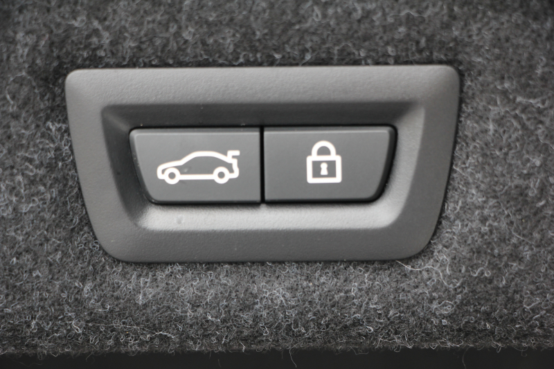 BMW 5シリーズ 530i ｴﾃﾞｨｼｮﾝﾐｯｼｮﾝｲﾝﾎﾟｯｼﾌﾞﾙ 特別仕様車 高出力 252馬力 1ｵ-ﾅ ﾅｲﾄﾌﾞﾙｰﾚｻﾞｰ 全席ﾋｰﾀｰ H&Rﾀﾞｳﾝｻｽ&純正可変 RAYSﾎﾑﾗ19AW HUD ﾊｰﾏﾝｶｰﾄﾞﾝ 追従ACC ｽﾃｱｻﾎﾟｰﾄ ﾀｯﾁ画面HDDﾅﾋﾞTV LEDﾍｯﾄﾞﾗｲﾄ ｵｰﾄﾊｲﾋﾞｰﾑ 電動ﾄﾗﾝｸ 360度ｶﾒﾗ 2年保証