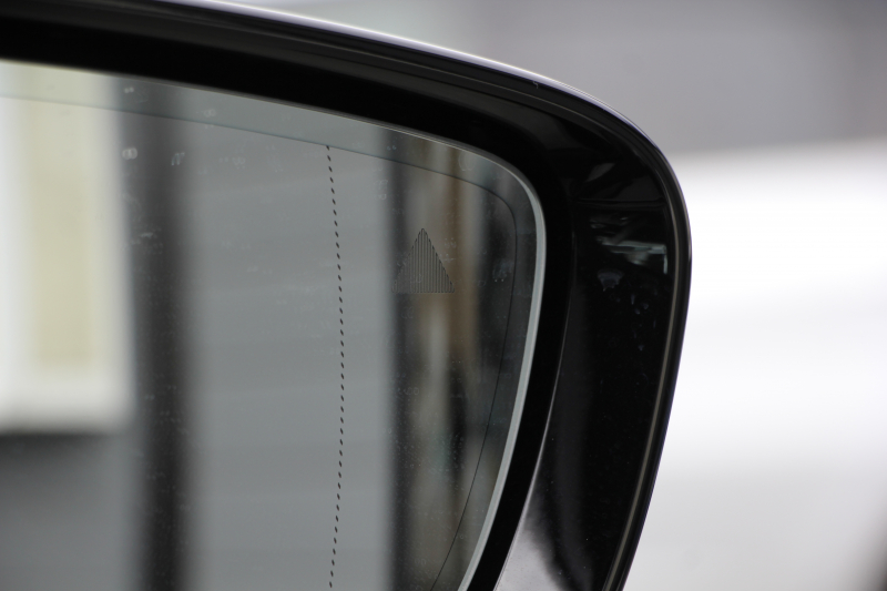 BMW 5シリーズ 530i ｴﾃﾞｨｼｮﾝﾐｯｼｮﾝｲﾝﾎﾟｯｼﾌﾞﾙ 特別仕様車 高出力 252馬力 1ｵ-ﾅ ﾅｲﾄﾌﾞﾙｰﾚｻﾞｰ 全席ﾋｰﾀｰ H&Rﾀﾞｳﾝｻｽ&純正可変 RAYSﾎﾑﾗ19AW HUD ﾊｰﾏﾝｶｰﾄﾞﾝ 追従ACC ｽﾃｱｻﾎﾟｰﾄ ﾀｯﾁ画面HDDﾅﾋﾞTV LEDﾍｯﾄﾞﾗｲﾄ ｵｰﾄﾊｲﾋﾞｰﾑ 電動ﾄﾗﾝｸ 360度ｶﾒﾗ 2年保証