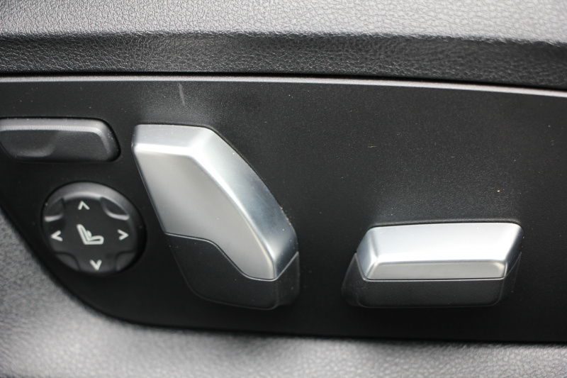 BMW 5シリーズ 530i ｴﾃﾞｨｼｮﾝﾐｯｼｮﾝｲﾝﾎﾟｯｼﾌﾞﾙ 特別仕様車 高出力 252馬力 1ｵ-ﾅ ﾅｲﾄﾌﾞﾙｰﾚｻﾞｰ 全席ﾋｰﾀｰ H&Rﾀﾞｳﾝｻｽ&純正可変 RAYSﾎﾑﾗ19AW HUD ﾊｰﾏﾝｶｰﾄﾞﾝ 追従ACC ｽﾃｱｻﾎﾟｰﾄ ﾀｯﾁ画面HDDﾅﾋﾞTV LEDﾍｯﾄﾞﾗｲﾄ ｵｰﾄﾊｲﾋﾞｰﾑ 電動ﾄﾗﾝｸ 360度ｶﾒﾗ 2年保証