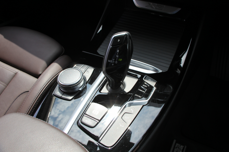 BMW X3 Xdrive20d Xﾗｲﾝ 真珠色 1ｵｰﾅ 全席ﾋｰﾀｰ茶革 HUD 追従ACC ｽﾃｱﾘﾝｸﾞｻﾎﾟｰﾄ 液晶ﾒｰﾀｰ ﾀｯﾁ画面対応HDDﾅﾋﾞTV LEDﾍｯﾄﾞﾗｲﾄ ｵｰﾄﾊｲﾋﾞｰﾑ 360度ｶﾒﾗ 電動ﾄﾗﾝｸ 衝突軽減ﾌﾞﾚｰｷ 車線逸脱警告 歩行者警告 2年保証