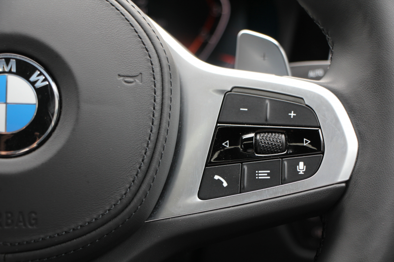 BMW 3シリーズ 320i Mｽﾎﾟｰﾂ ﾃﾞﾋﾞｭｰ&ｺﾝﾌｫｰﾄP ｻﾝﾙｰﾌ ﾋｰﾀｰ黒革 専用ﾌﾞﾙｰｽﾃｯﾁ 19AW 追従ACC ｽﾃｱﾘﾝｸﾞｻﾎﾟｰﾄ LEDﾍｯﾄﾞﾗｲﾄ ｵｰﾄﾊｲﾋﾞｰﾑ 電動ﾄﾗﾝｸ ｱｯﾌﾟﾙｶｰﾌﾟﾚｲ ﾀｯﾁ画面HDDﾅﾋﾞﾜｲﾔﾚｽ充電 Hi-fiｽﾋﾟｰｶｰ Pｱｼｽﾄ 専用ｴｱﾛ 2年保証