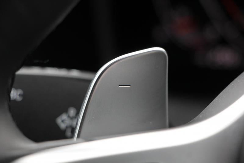 BMW 3シリーズ 320i Mｽﾎﾟｰﾂ ﾃﾞﾋﾞｭｰ&ｺﾝﾌｫｰﾄP ｻﾝﾙｰﾌ ﾋｰﾀｰ黒革 専用ﾌﾞﾙｰｽﾃｯﾁ 19AW 追従ACC ｽﾃｱﾘﾝｸﾞｻﾎﾟｰﾄ LEDﾍｯﾄﾞﾗｲﾄ ｵｰﾄﾊｲﾋﾞｰﾑ 電動ﾄﾗﾝｸ ｱｯﾌﾟﾙｶｰﾌﾟﾚｲ ﾀｯﾁ画面HDDﾅﾋﾞﾜｲﾔﾚｽ充電 Hi-fiｽﾋﾟｰｶｰ Pｱｼｽﾄ 専用ｴｱﾛ 2年保証