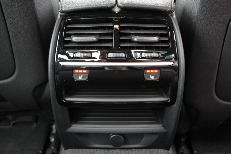 BMW 5シリーズ 530i Mｽﾎﾟｰﾂ ｲﾉﾍﾞｰｼｮﾝP 1ｵｰﾅ 高出力 252馬力 全席ﾋｰﾀｰ黒革 HUD ﾃﾞｨｽﾌﾟﾚｲｷｰ ﾘﾓｰﾄﾊﾟｰｷﾝｸﾞ追従ACC ｽﾃｱﾘﾝｸﾞｻﾎﾟｰﾄ LEDﾍｯﾄﾞﾗｲﾄ ｵｰﾄﾊｲﾋﾞｰﾑ ﾀｯﾁ画面HDDﾅﾋﾞTV ｼﾞｪｽﾁｬｰC 360度ｶﾒﾗ Pｱｼｽﾄﾌﾟﾗｽ 電動ﾄﾗﾝｸ 2年保証