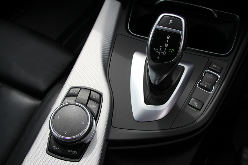 BMW 4シリーズ 440i ｶﾌﾞﾘｵﾚ Mｽﾎﾟｰﾂ 変更後B58新ｴﾝｼﾞﾝ 326馬力 直6ﾀｰﾎﾞ電動ｵｰﾌﾟﾝ 後期ﾃｰﾙ ﾋｰﾀｰ黒革 LEDﾍｯﾄﾞﾗｲﾄ 追従ACC HUD ﾚｰﾝﾁｪﾝｼﾞ警告 vorsteiner20AW KW車高調 3Dﾃﾞｻﾞｲﾝｽﾎﾟｲﾗｰ M4ﾄﾞｱﾐﾗｰ 2年保証