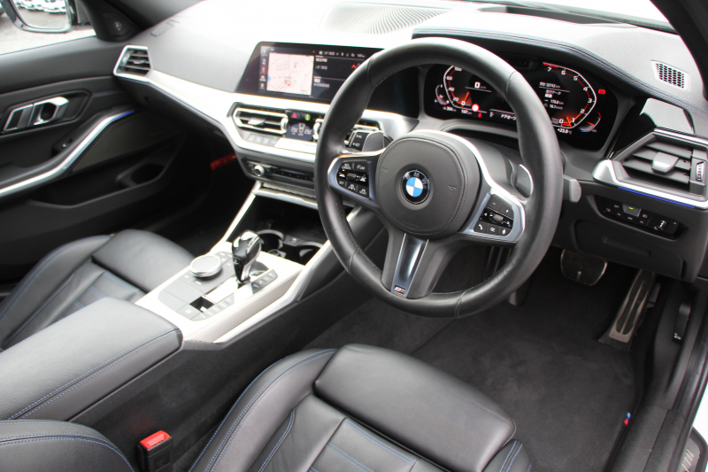 BMW 3シリーズ M340i Xdrive ｲﾉﾍﾞｰｼｮﾝP 4WD 直6ﾀｰﾎﾞ387馬力 ﾋｰﾀｰ黒革 ﾚｰｻﾞｰﾗｲﾄ HUD ｼﾞｪｽﾁｬｰC ﾊｰﾏﾝｶｰﾄﾞﾝｻﾗｳﾝﾄﾞｱﾀﾞﾌﾟﾃｨﾌﾞMｻｽ 専用ﾃﾞﾌ 19AW Mｽﾎﾟｰﾂﾌﾞﾚｰｷ BMWﾗｲﾌﾞｺｯｸﾋﾟｯﾄﾞﾊﾟｰｷﾝｸﾞｱｼｽﾄﾌﾟﾗｽ 360度ｶﾒﾗ 2年保証