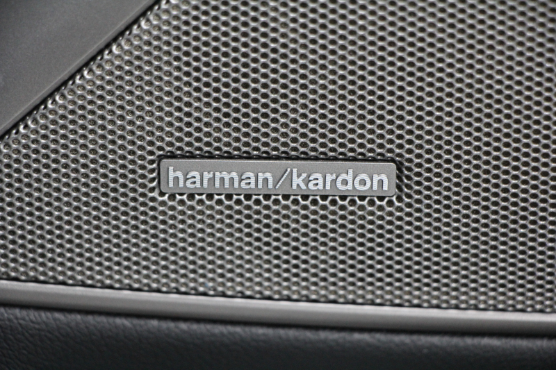 BMW 3シリーズ M340i Xdrive ｲﾉﾍﾞｰｼｮﾝP 4WD 直6ﾀｰﾎﾞ387馬力 ﾋｰﾀｰ黒革 ﾚｰｻﾞｰﾗｲﾄ HUD ｼﾞｪｽﾁｬｰC ﾊｰﾏﾝｶｰﾄﾞﾝｻﾗｳﾝﾄﾞｱﾀﾞﾌﾟﾃｨﾌﾞMｻｽ 専用ﾃﾞﾌ 19AW Mｽﾎﾟｰﾂﾌﾞﾚｰｷ BMWﾗｲﾌﾞｺｯｸﾋﾟｯﾄﾞﾊﾟｰｷﾝｸﾞｱｼｽﾄﾌﾟﾗｽ 360度ｶﾒﾗ 2年保証