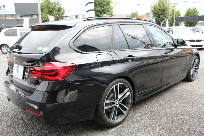BMW 3シリーズ 320i ﾂｰﾘﾝｸﾞMｽﾎﾟｰﾂ ｴﾃﾞｨｼｮﾝｼｬﾄﾞｰ 1ｵｰﾅ 後期 限定車 新ｴﾝｼﾞﾝ 液晶ﾒｰﾀｰ ﾋｰﾀｰ黒革 ﾌﾞﾙｰｽﾃｯﾁ 19AW ﾀﾞｰｸLEDﾍｯﾄﾞﾗｲﾄ&ﾃｰﾙ 追従ACC ﾚｰﾝﾁｪﾝｼﾞ警告 ﾀｯﾁﾊﾟﾈﾙ対応HDDﾅﾋﾞﾌﾙｾｸﾞTV  Bluetooth接続 Bｶﾒﾗ 電動ﾄﾗﾝｸ 2年保証