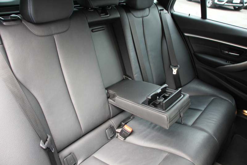 BMW 3シリーズ 320i ﾂｰﾘﾝｸﾞMｽﾎﾟｰﾂ ｴﾃﾞｨｼｮﾝｼｬﾄﾞｰ 1ｵｰﾅ 後期 限定車 新ｴﾝｼﾞﾝ 液晶ﾒｰﾀｰ ﾋｰﾀｰ黒革 ﾌﾞﾙｰｽﾃｯﾁ 19AW ﾀﾞｰｸLEDﾍｯﾄﾞﾗｲﾄ&ﾃｰﾙ 追従ACC ﾚｰﾝﾁｪﾝｼﾞ警告 ﾀｯﾁﾊﾟﾈﾙ対応HDDﾅﾋﾞﾌﾙｾｸﾞTV  Bluetooth接続 Bｶﾒﾗ 電動ﾄﾗﾝｸ 2年保証