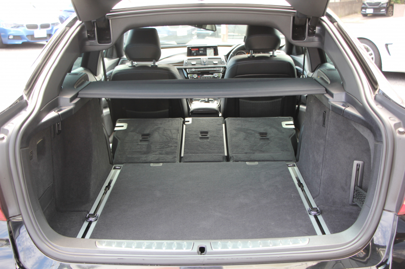 BMW 3シリーズ 320d Xdrive ｸﾞﾗﾝﾂｰﾘｽﾓ Mｽﾎﾟｰﾂ 後期 新ｴﾝｼﾞﾝ 4WD ﾋｰﾀｰ黒革 LEDﾍｯﾄﾞﾗｲﾄ&ﾃｰﾙ 追従ACC ﾚｰﾝﾁｪﾝｼﾞ警告 衝突軽減ﾌﾞﾚｰｷ 車線逸脱警告 歩行者警告 TOPﾋﾞｭｰ&ｻｲﾄﾞﾋﾞｭｰｶﾒﾗ ﾀｯﾁ画面HDDﾅﾋﾞ電動ﾄﾗﾝｸ 19AW 2年保証