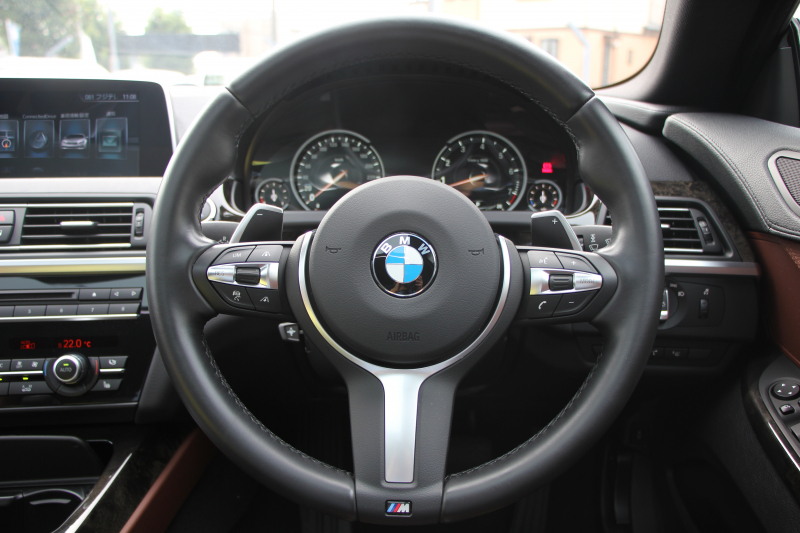 BMW 6シリーズ 640i ｸﾞﾗﾝｸｰﾍﾟMｽﾎﾟｰﾂ 後期 ｻﾝﾙｰﾌ ｼﾅﾓﾝﾌﾞﾗｳﾝﾚｻﾞｰ ｱﾄﾞﾊﾞﾝｽﾄﾞﾃﾞｨｽﾌﾟﾚｲP HUD 液晶ﾒｰﾀｰ 追従ACC ﾚｰﾝﾁｪﾝｼﾞ警告 ｵﾌﾟｼｮﾝ20AW 第5世代iﾄﾞﾗｲﾌﾞHDDﾅﾋﾞTV ﾄｯﾌﾟﾋﾞｭｰｶﾒﾗ ｻｲﾄﾞﾋﾞｭｰｶﾒﾗ Pｱｼｽﾄ 2年保証