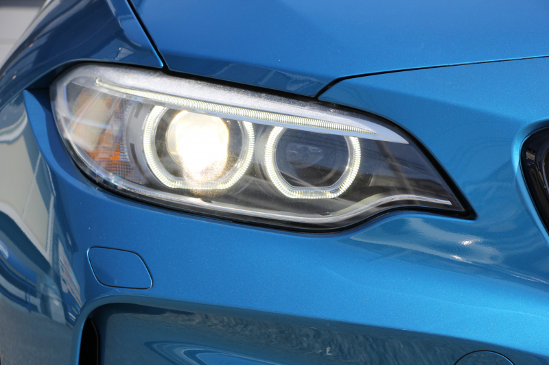 BMW Mシリーズ M2ｸｰﾍﾟMDCT 370馬力 直6ﾀｰﾎﾞ7速DCT ﾋｰﾀｰ黒革 Mﾊﾟﾌｫｰﾏﾝｽｽﾃｱﾘﾝｸﾞｶｰﾎﾞﾝﾘｯﾌﾟｽﾎﾟｲﾗｰ 3Ddesignｴｱﾛ HDDﾅﾋﾞBｶﾒﾗ 専用19AW 衝突軽減ﾌﾞﾚｰｷ 車線逸脱警告 歩行者警告 ﾌﾞﾚｰｷ付ｸﾙｺﾝ ｽﾏｰﾄｷｰ ｶｰﾎﾞﾝｲﾝﾃﾘｱﾄﾘﾑ ﾊﾟﾄﾞﾙｼﾌﾄ 2年保証