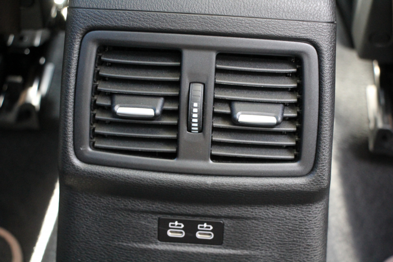 BMW X1 Xdrive18d Xﾗｲﾝ ﾊｲﾗｲﾝ ｾﾚｸﾄ&ｺﾝﾌｫｰﾄP 後期 ﾌｪｲｽﾘﾌﾄ後 1ｵｰﾅ ﾊﾟﾉﾗﾏｻﾝﾙｰﾌ 追従ACC ﾓｶﾚｻﾞｰ ﾋｰﾀｰ&電動ｼｰﾄ ﾜｲﾔﾚｽ充電 電動ﾄﾗﾝｸ ﾀｯﾁ画面HDDﾅﾋﾞPｱｼｽﾄ LEDﾍｯﾄﾞﾗｲﾄ Hi-fiｽﾋﾟｰｶｰ 衝突軽減ﾌﾞﾚｰｷ 車線逸脱警告 歩行者警告 2年保証