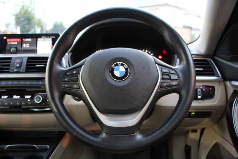BMW 4シリーズ 420i ｸﾞﾗﾝｸｰﾍﾟﾗｸﾞｼﾞｭｱﾘｰ 後期 ｵｲｽﾀｰﾚｻﾞｰ ｼｰﾄﾋｰﾀｰ 液晶ﾒｰﾀｰ LEDﾍｯﾄﾞﾗｲﾄ&ﾃｰﾙ 追従ACC ﾚｰﾝﾁｪﾝｼﾞ警告 ﾌﾙｾｸﾞTV ﾀｯﾁ画面HDDﾅﾋﾞｸﾛｰﾑﾗｲﾝｴｸｽﾃﾘｱ 電動ﾄﾗﾝｸ 衝突軽減ﾌﾞﾚｰｷ 車線逸脱警告 歩行者警告 2年保証