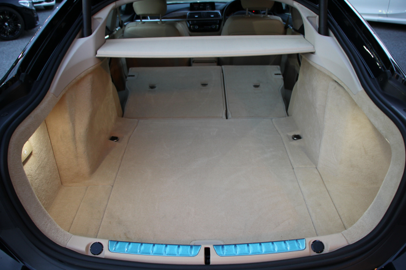 BMW 4シリーズ 420i ｸﾞﾗﾝｸｰﾍﾟﾗｸﾞｼﾞｭｱﾘｰ 後期 ｵｲｽﾀｰﾚｻﾞｰ ｼｰﾄﾋｰﾀｰ 液晶ﾒｰﾀｰ LEDﾍｯﾄﾞﾗｲﾄ&ﾃｰﾙ 追従ACC ﾚｰﾝﾁｪﾝｼﾞ警告 ﾌﾙｾｸﾞTV ﾀｯﾁ画面HDDﾅﾋﾞｸﾛｰﾑﾗｲﾝｴｸｽﾃﾘｱ 電動ﾄﾗﾝｸ 衝突軽減ﾌﾞﾚｰｷ 車線逸脱警告 歩行者警告 2年保証