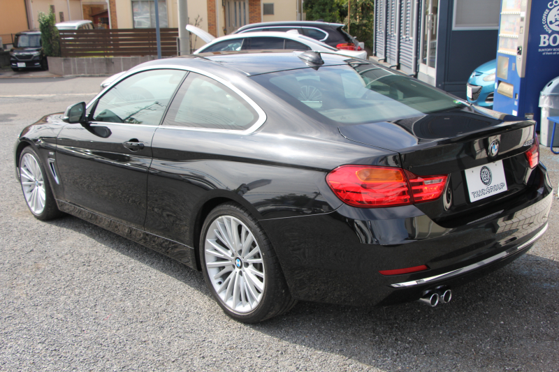 BMW 4シリーズ 428i ｸｰﾍﾟﾗｸﾞｼﾞｭｱﾘｰ 高出力 245馬力 ｻﾄﾞﾙﾌﾞﾗｳﾝﾚｻﾞｰ ｼｰﾄﾋｰﾀｰ HUD LEDﾍｯﾄﾞﾗｲﾄ 追従ACC 衝突軽減ﾌﾞﾚｰｷ 車線逸脱警告 歩行者警告 ﾀｯﾁﾊﾟｯﾄﾞ対応HDDﾅﾋﾞｽﾏｰﾄｷｰ Bluetooth接続 2年保証