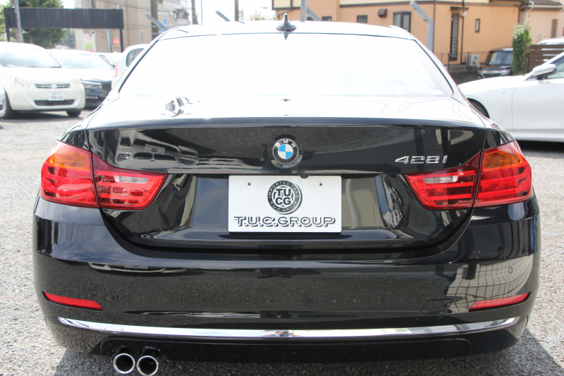 BMW 4シリーズ 428i ｸｰﾍﾟﾗｸﾞｼﾞｭｱﾘｰ 高出力 245馬力 ｻﾄﾞﾙﾌﾞﾗｳﾝﾚｻﾞｰ ｼｰﾄﾋｰﾀｰ HUD LEDﾍｯﾄﾞﾗｲﾄ 追従ACC 衝突軽減ﾌﾞﾚｰｷ 車線逸脱警告 歩行者警告 ﾀｯﾁﾊﾟｯﾄﾞ対応HDDﾅﾋﾞｽﾏｰﾄｷｰ Bluetooth接続 2年保証