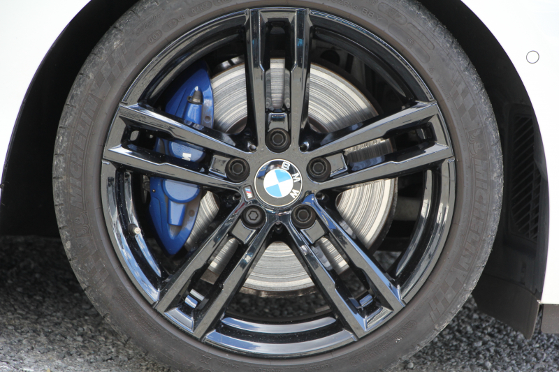 BMW 2シリーズ M240i ｸｰﾍﾟ後期 1ｵｰﾅ ｻﾝﾙｰﾌ ﾋｰﾀｰ黒革 追従ACC B58新ｴﾝｼﾞﾝ 直6ﾀｰﾎﾞ340馬力 LEDﾍｯﾄﾞﾗｲﾄ LEDﾃｰﾙ ｱﾀﾞﾌﾟﾃｨﾌﾞMｻｽ 専用ﾌﾞﾚｰｷ ｼﾞｪｯﾄﾌﾞﾗｯｸ18AW ﾀｯﾁ画面HDDﾅﾋﾞPｱｼｽﾄ ﾊﾟﾄﾞﾙｼﾌﾄ 8速AT 衝突軽減ﾌﾞﾚｰｷ 2年保証