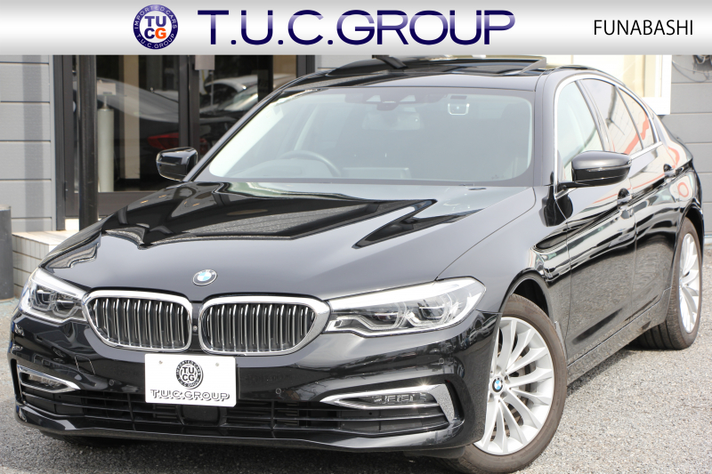 BMW 5シリーズ 523d ﾗｸﾞｼﾞｭｱﾘｰ ｾﾚｸﾄP ｻﾝﾙｰﾌ 全席ﾋｰﾀｰ黒革 ﾊｰﾏﾝｶｰﾄﾞﾝｻﾗｳﾝﾄﾞ4ｿﾞｰﾝｴｱｺﾝ HUD 追従ACC ｽﾃｱﾘﾝｸﾞｻﾎﾟｰﾄ ﾀｯﾁ画面HDDﾅﾋﾞTV 360度ｶﾒﾗ 電動ﾄﾗﾝｸ LEDﾍｯﾄﾞﾗｲﾄ ｵｰﾄﾊｲﾋﾞｰﾑ 電動ﾄﾗﾝｸ ｸﾛｰﾑﾗｲﾝ 2年保証