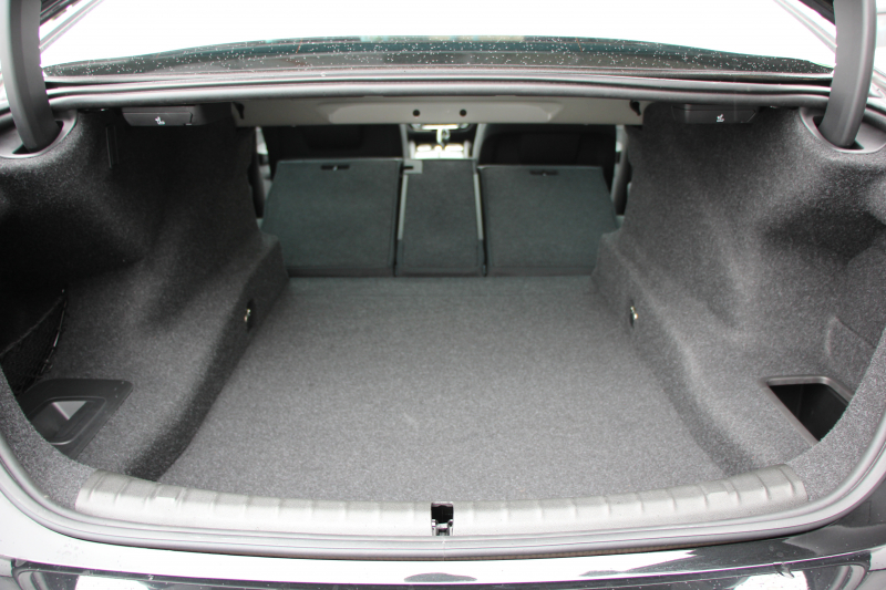 BMW 5シリーズ 523d ﾗｸﾞｼﾞｭｱﾘｰ ｾﾚｸﾄP ｻﾝﾙｰﾌ 全席ﾋｰﾀｰ黒革 ﾊｰﾏﾝｶｰﾄﾞﾝｻﾗｳﾝﾄﾞ4ｿﾞｰﾝｴｱｺﾝ HUD 追従ACC ｽﾃｱﾘﾝｸﾞｻﾎﾟｰﾄ ﾀｯﾁ画面HDDﾅﾋﾞTV 360度ｶﾒﾗ 電動ﾄﾗﾝｸ LEDﾍｯﾄﾞﾗｲﾄ ｵｰﾄﾊｲﾋﾞｰﾑ 電動ﾄﾗﾝｸ ｸﾛｰﾑﾗｲﾝ 2年保証