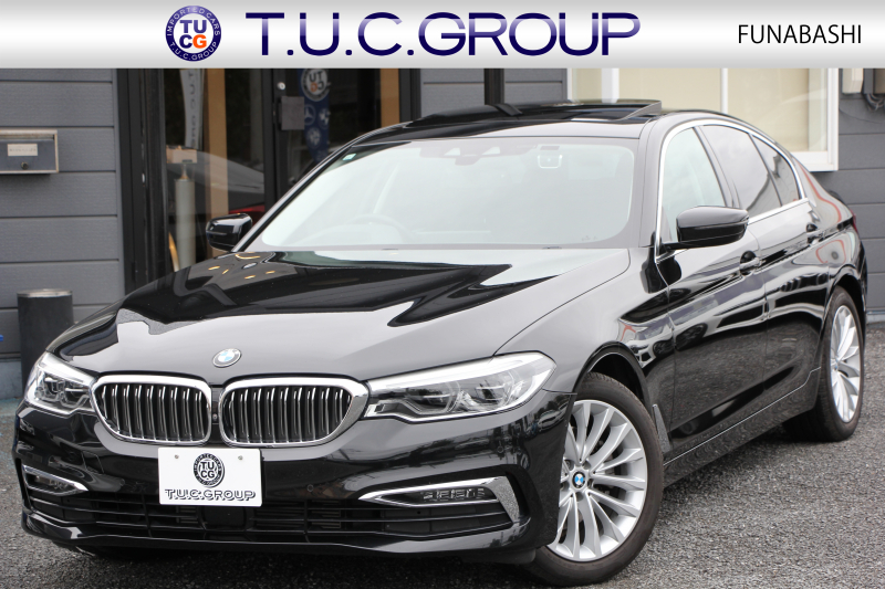 BMW 5シリーズ 523d ﾗｸﾞｼﾞｭｱﾘｰ ｾﾚｸﾄP ｻﾝﾙｰﾌ 全席ﾋｰﾀｰ黒革 ﾊｰﾏﾝｶｰﾄﾞﾝｻﾗｳﾝﾄﾞ4ｿﾞｰﾝｴｱｺﾝ HUD 追従ACC ｽﾃｱﾘﾝｸﾞｻﾎﾟｰﾄ ﾀｯﾁ画面HDDﾅﾋﾞTV 360度ｶﾒﾗ 電動ﾄﾗﾝｸ LEDﾍｯﾄﾞﾗｲﾄ ｵｰﾄﾊｲﾋﾞｰﾑ 電動ﾄﾗﾝｸ ｸﾛｰﾑﾗｲﾝ 2年保証