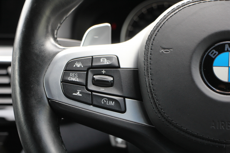 BMW 5シリーズ 530i ｴﾃﾞｨｼｮﾝﾐｯｼｮﾝｲﾝﾎﾟｯｼﾌﾞﾙ 特別仕様車 252馬力 ﾅｲﾄﾌﾞﾙｰﾚｻﾞｰ ｱﾀﾞﾌﾟﾃｨﾌﾞｻｽ ﾊｰﾏﾝｶｰﾄﾞﾝ HUD 追従ACC ｽﾃｱﾘﾝｸﾞｻﾎﾟｰﾄ ﾀｯﾁ画面HDDﾅﾋﾞTV LEDﾍｯﾄﾞﾗｲﾄ ｵｰﾄﾊｲﾋﾞｰﾑ 電動ﾄﾗﾝｸ 360度ｶﾒﾗ 全席ﾋｰﾀｰ 専用ﾌﾞﾗｯｸ19AW 2年保証