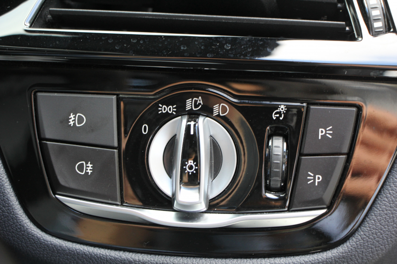 BMW 5シリーズ 530i ｴﾃﾞｨｼｮﾝﾐｯｼｮﾝｲﾝﾎﾟｯｼﾌﾞﾙ 特別仕様車 252馬力 ﾅｲﾄﾌﾞﾙｰﾚｻﾞｰ ｱﾀﾞﾌﾟﾃｨﾌﾞｻｽ ﾊｰﾏﾝｶｰﾄﾞﾝ HUD 追従ACC ｽﾃｱﾘﾝｸﾞｻﾎﾟｰﾄ ﾀｯﾁ画面HDDﾅﾋﾞTV LEDﾍｯﾄﾞﾗｲﾄ ｵｰﾄﾊｲﾋﾞｰﾑ 電動ﾄﾗﾝｸ 360度ｶﾒﾗ 全席ﾋｰﾀｰ 専用ﾌﾞﾗｯｸ19AW 2年保証