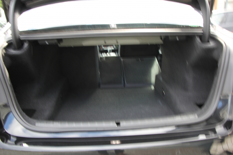 BMW 5シリーズ 530i ｴﾃﾞｨｼｮﾝﾐｯｼｮﾝｲﾝﾎﾟｯｼﾌﾞﾙ 特別仕様車 252馬力 ﾅｲﾄﾌﾞﾙｰﾚｻﾞｰ ｱﾀﾞﾌﾟﾃｨﾌﾞｻｽ ﾊｰﾏﾝｶｰﾄﾞﾝ HUD 追従ACC ｽﾃｱﾘﾝｸﾞｻﾎﾟｰﾄ ﾀｯﾁ画面HDDﾅﾋﾞTV LEDﾍｯﾄﾞﾗｲﾄ ｵｰﾄﾊｲﾋﾞｰﾑ 電動ﾄﾗﾝｸ 360度ｶﾒﾗ 全席ﾋｰﾀｰ 専用ﾌﾞﾗｯｸ19AW 2年保証